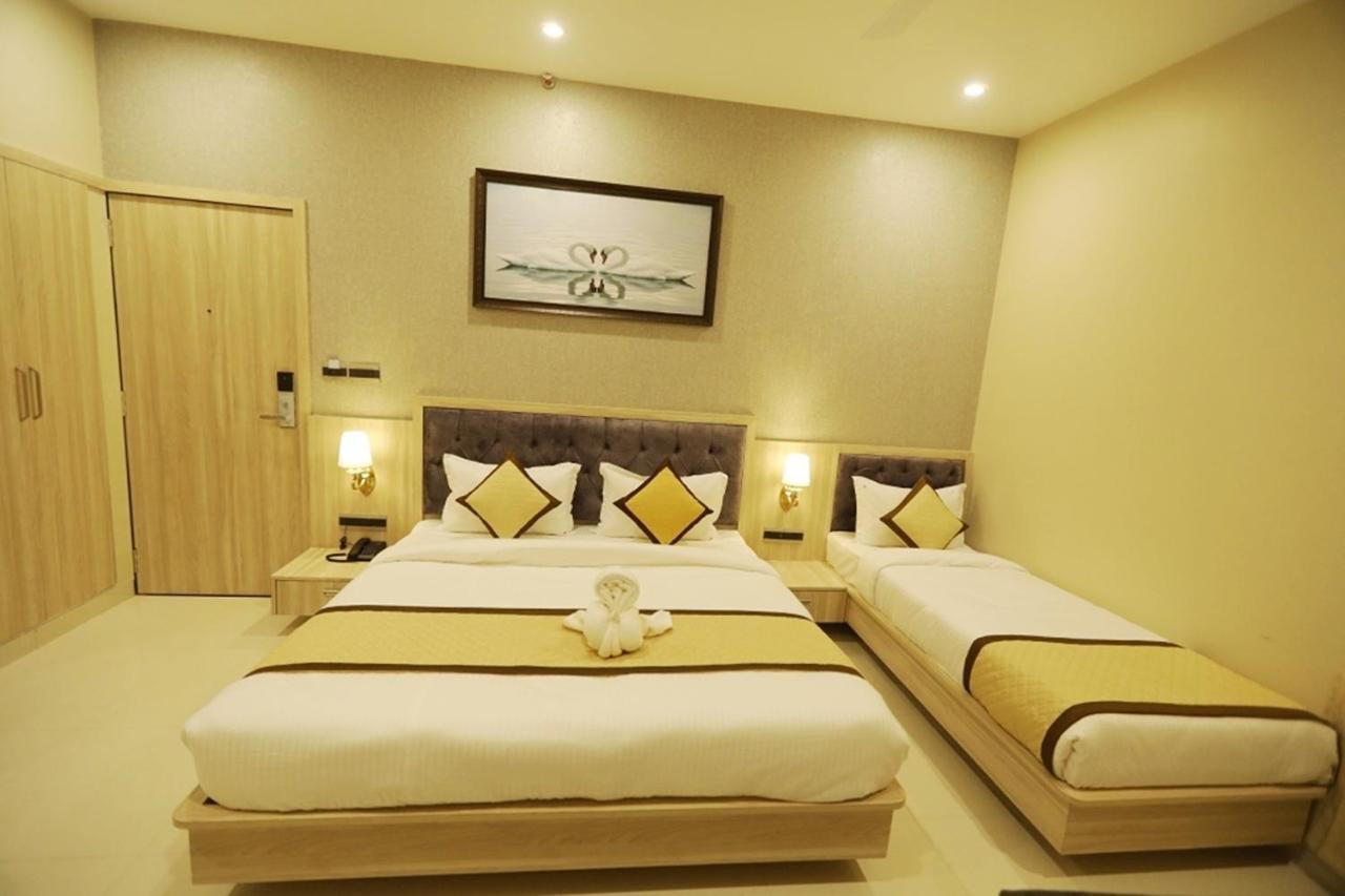 Pine Regency - Aravali'S Peak View Hotel Udaipur Eksteriør billede